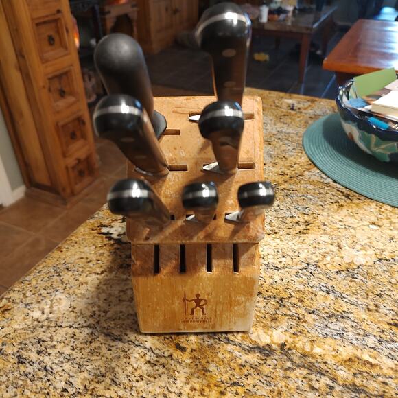 J.A. Henckels International Knife Set with Block - 7 Pieces - Picture 2 of 16